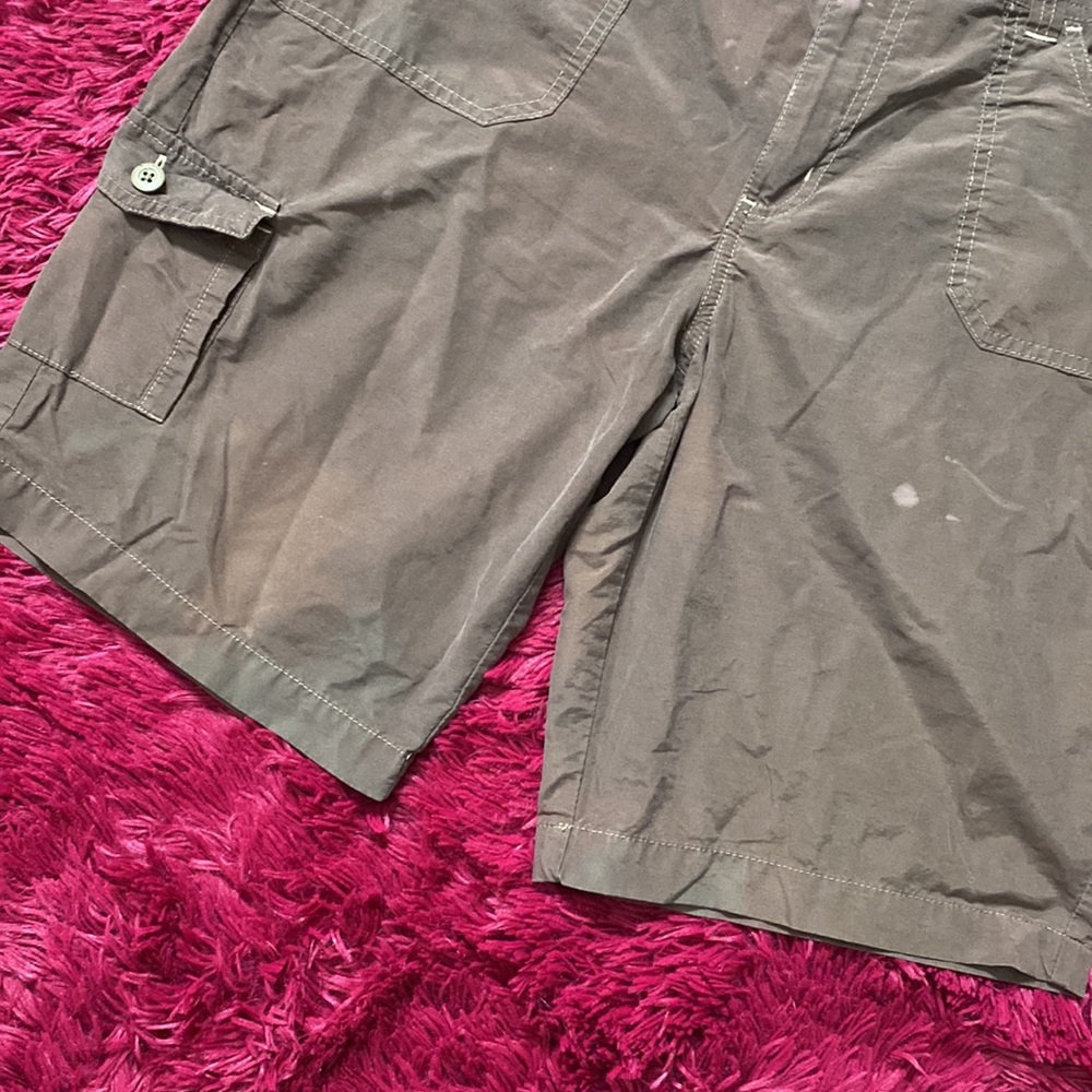 Brown shorts - Picture 3 of 13